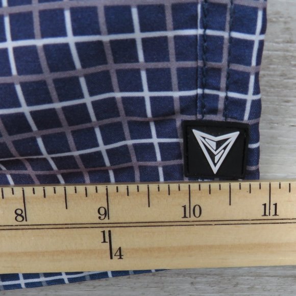 Univibe* Men's 1.5" Belt Loop Multipocketed Checkered Board Shorts~ Size 34W - Picture 9 of 10